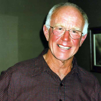 DEROLES: John (Jono)