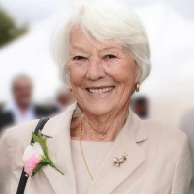 OULAGHAN: Pamela Mary (nee Robertson)